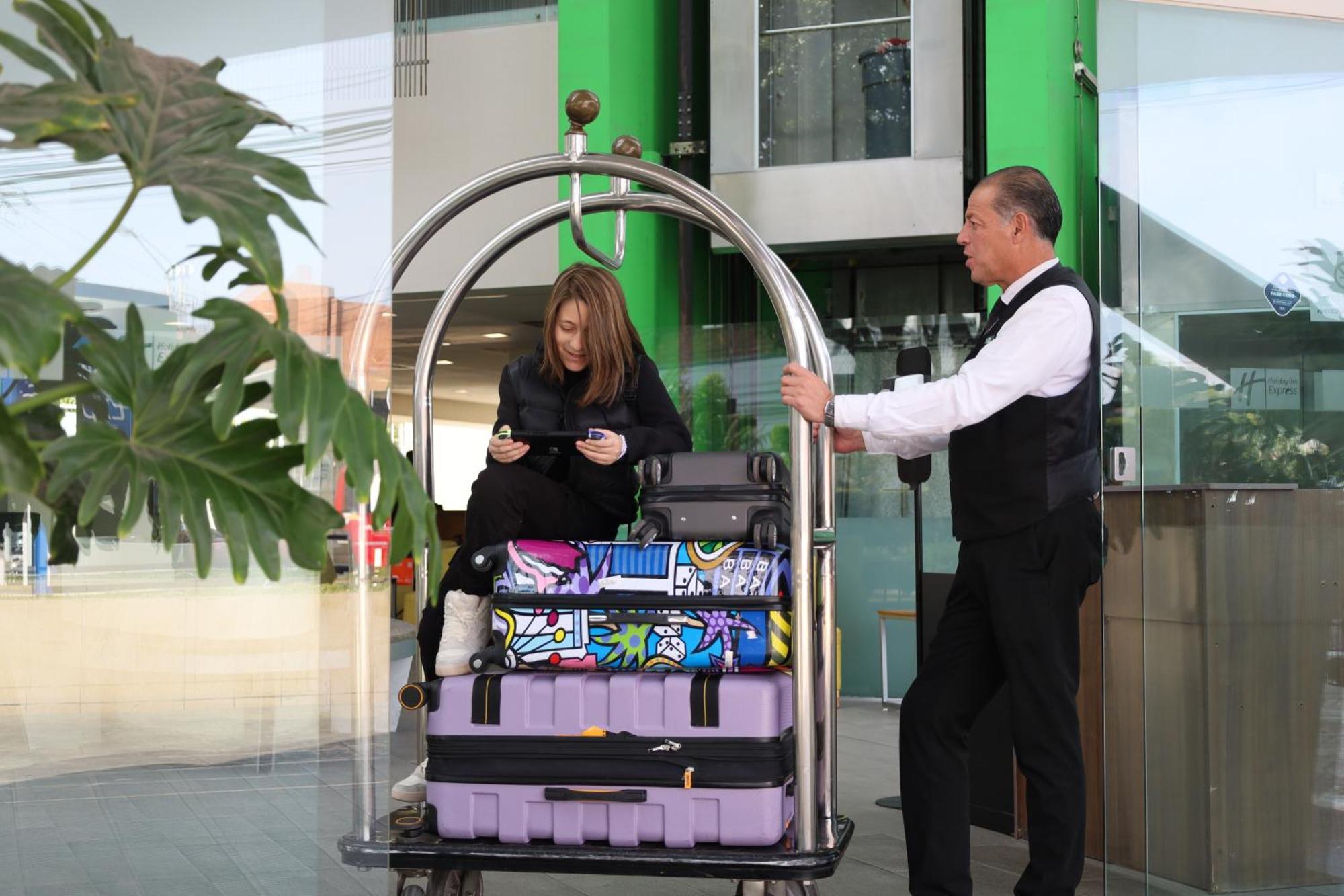 Holiday Inn Express Guadalajara Expo By Ihg Zapopan Dış mekan fotoğraf